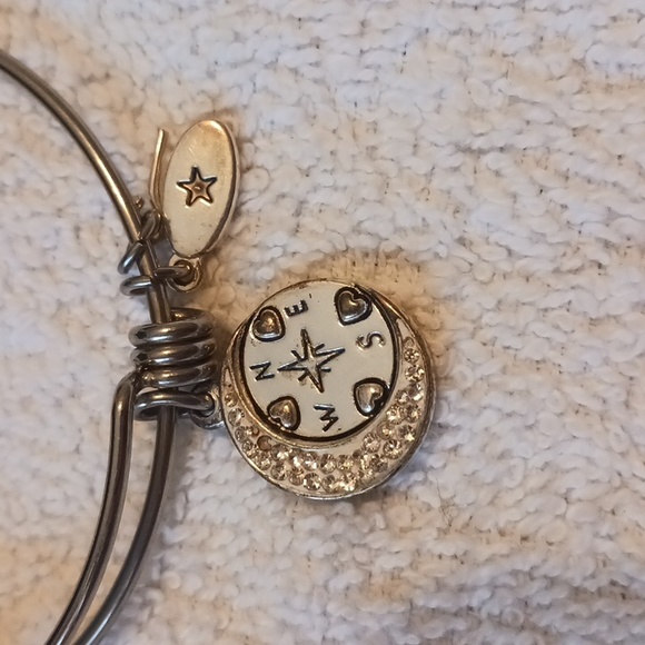 Bangle Bracelet - Picture 2 of 4